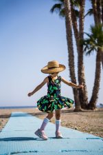 Sukienka na ramiączka Czarny Tukan - obrazek 3