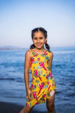 Sukienka kąpielowa Żółta Papuga UPF50+ - obrazek 3