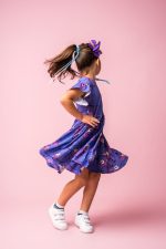 Sukienka z falbanami Fioletowy Leniwiec - obrazek 2