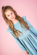 Welurowa sukienka z długim rękawem Niebieska - obrazek 5