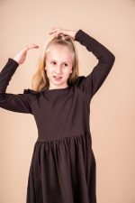 Sukienka z długim rękawem Czekoladowa Basic - obrazek 2